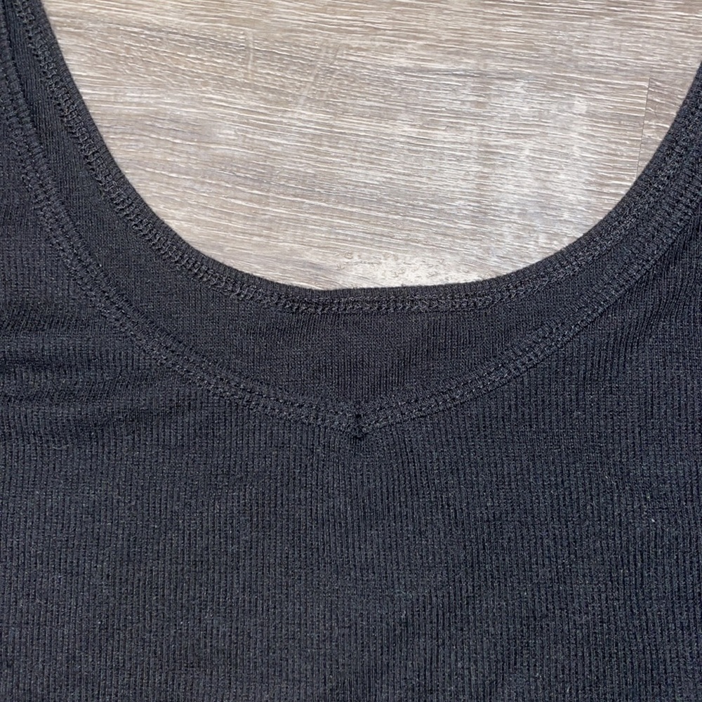 BLACK TANK TOP - Picture 2 of 3